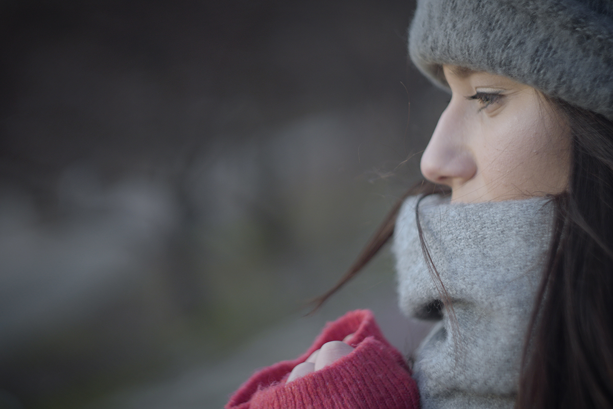 woman worrying about the dangers of benzos