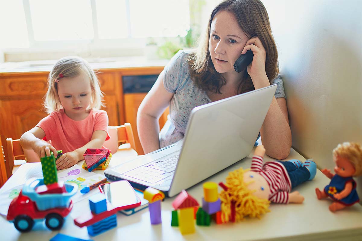 mom stressed about online learning